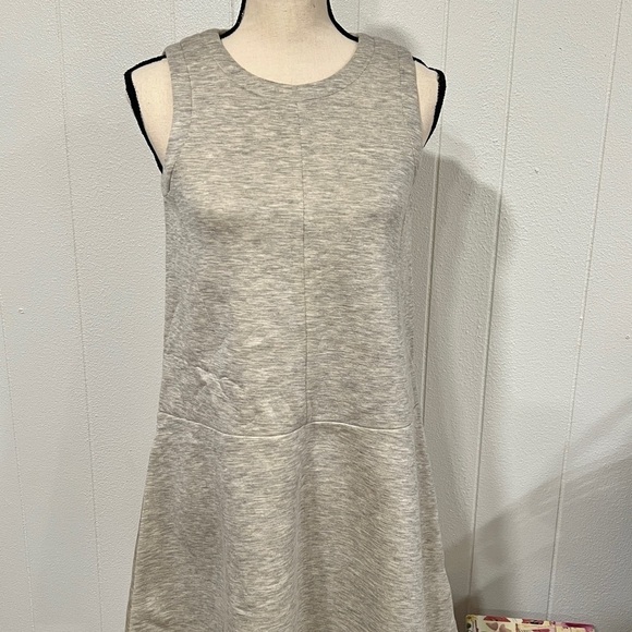 NWT Madewell The Anytime Scuba Heather Gray Dress - Picture 1 of 9